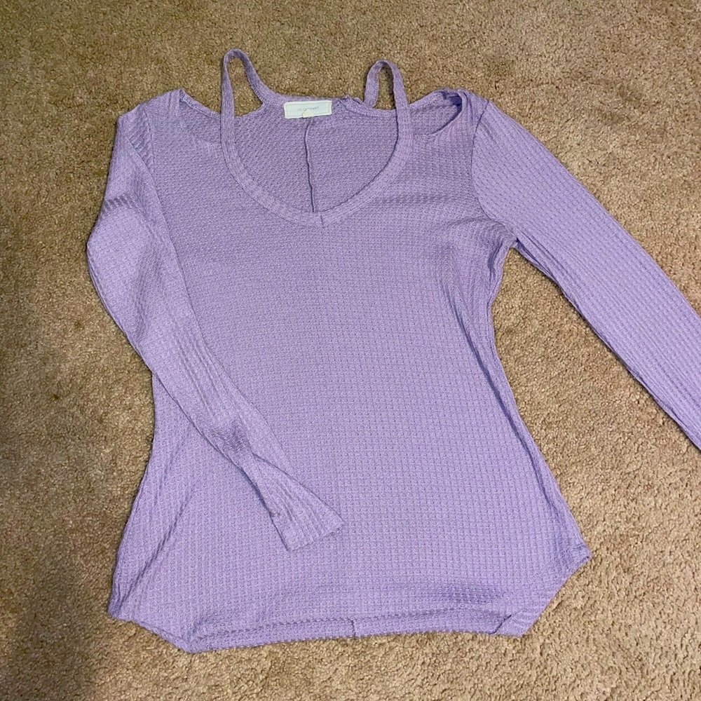 Purple size medium peek a boo shoulder long sleeve knitted top